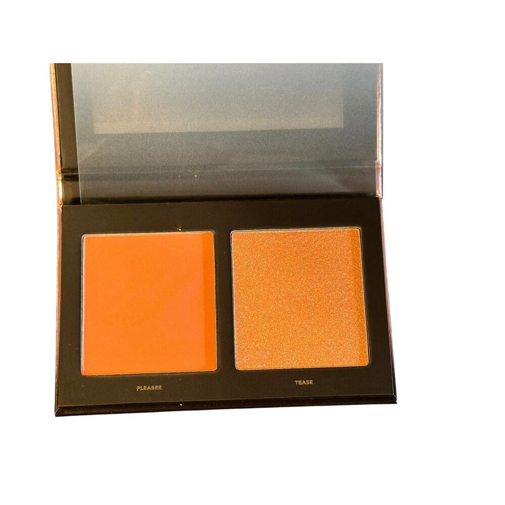 HAUS Laboratories Head Rush Blush & Highlighter Duo Pleaser Tease Orange 11g